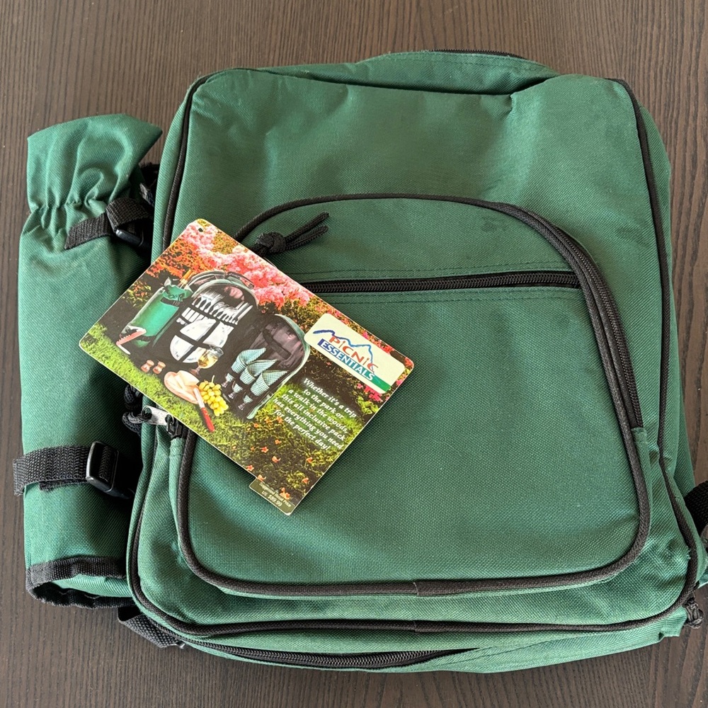 NWT - Green Picnic Essentials Backpack with Bottle Holder